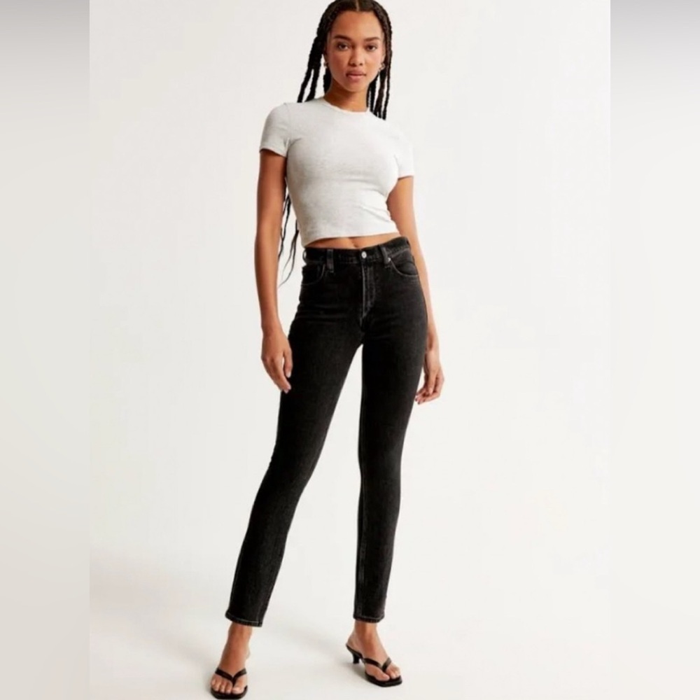 Abercrombie and Fitch, Simone high-rise ankle black jeans‎